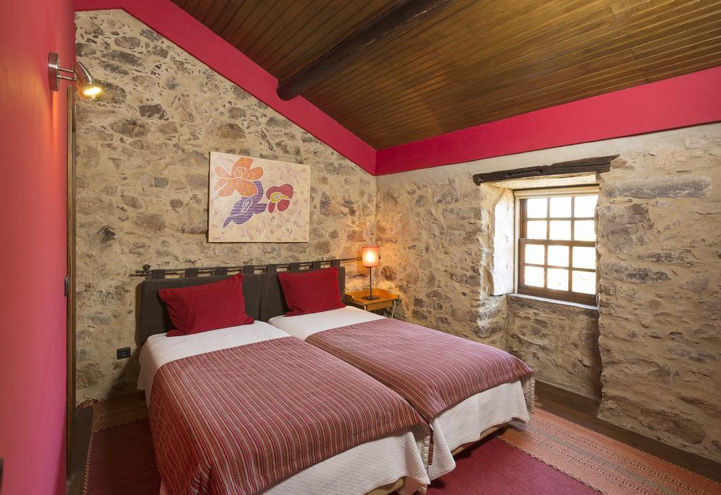 Hotel Casa Do Ze Sapateiro à Ferraria de São João Extérieur photo